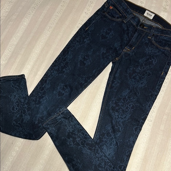 Ladies Hudson Nico Super Skinny Midrise Jeans - Picture 1 of 13